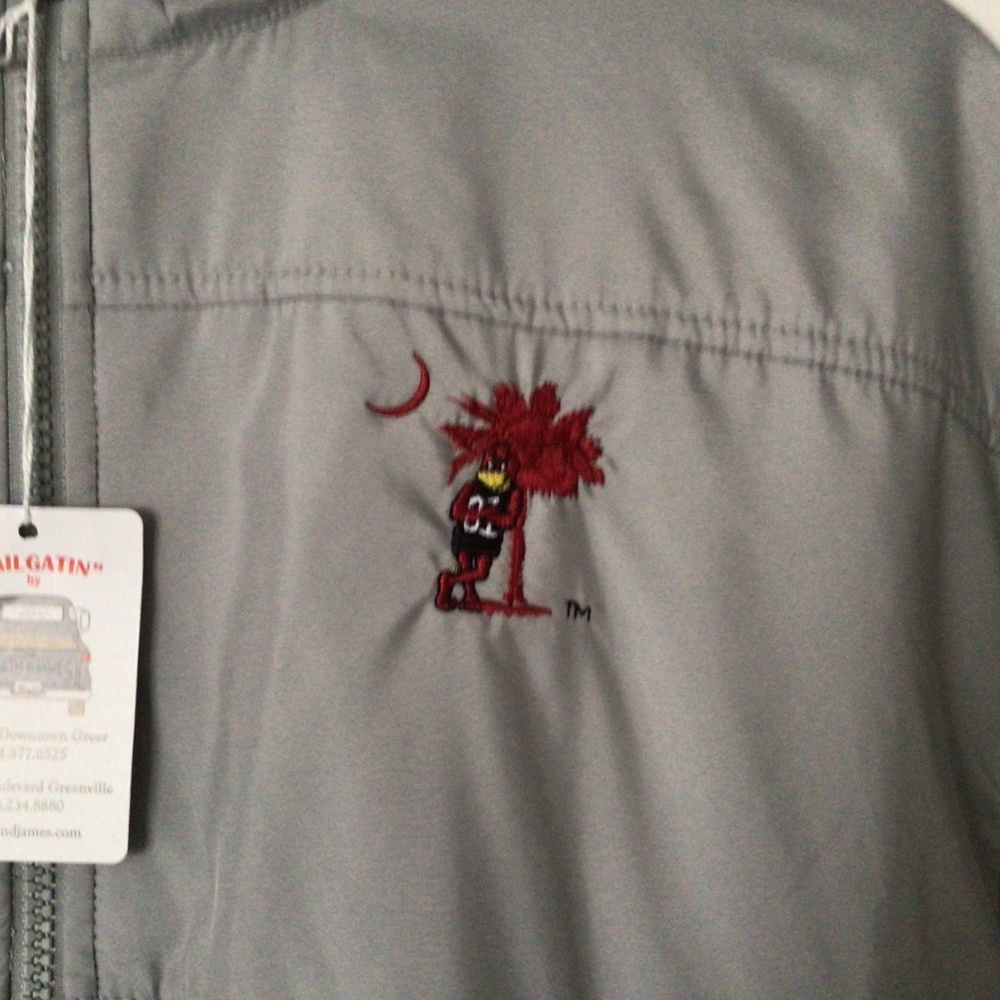 NWT Gamecocks Lightweight Cutter & Buck Jacket - Picture 2 of 3